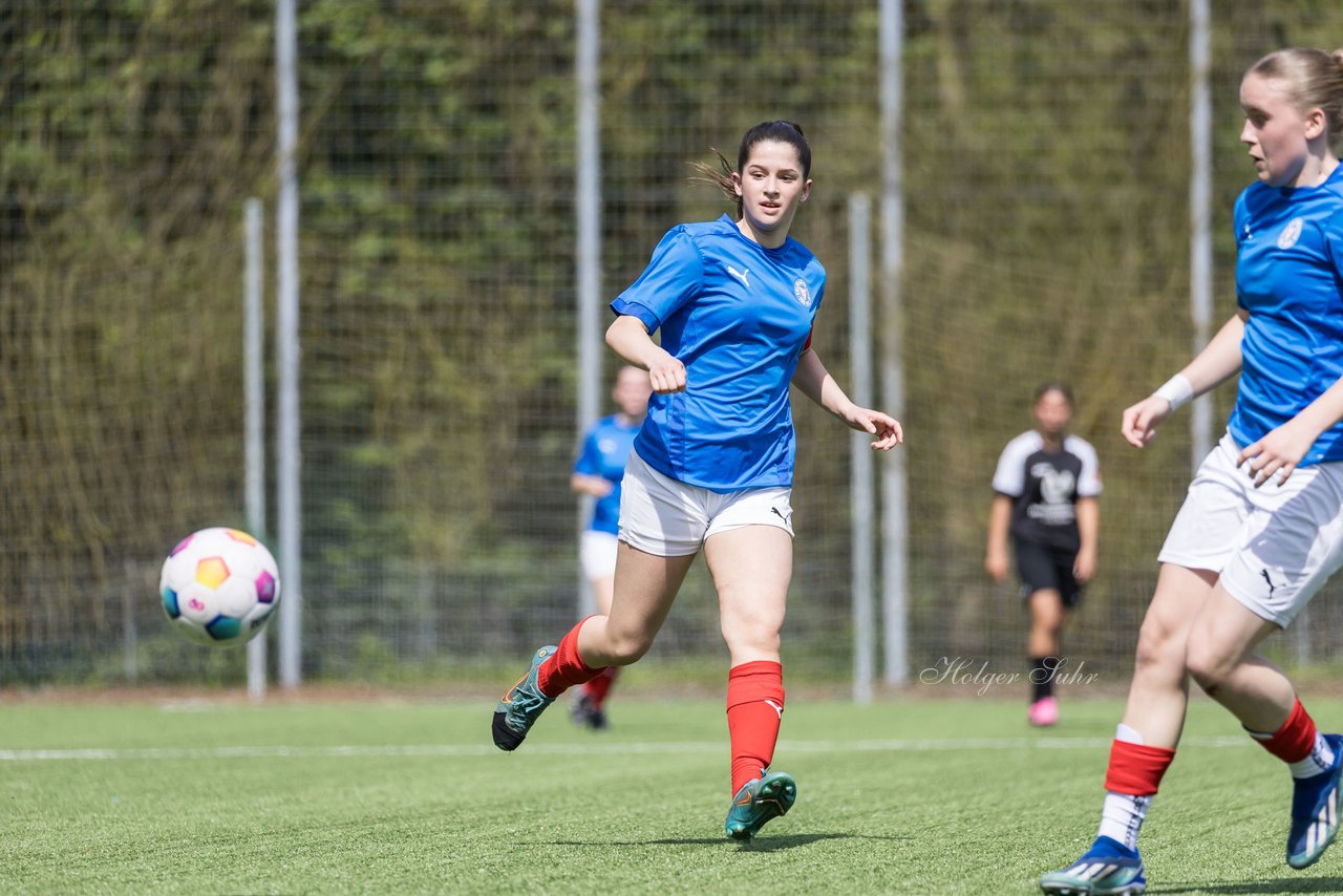 Bild 148 - wBJ SH-Pokalfinale  Holstein-Kiel - SV Viktoria : Ergebnis: 1:0